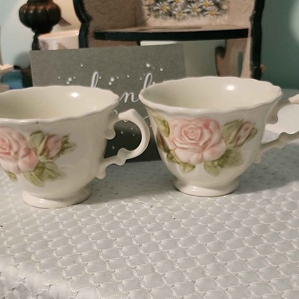 Vintage Pottery Rose Set Of Two tea Cups Metlox Pottery
